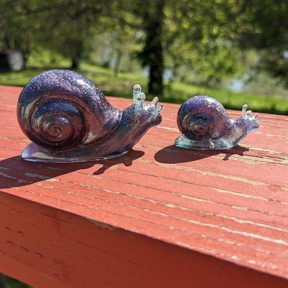 Snails Plant Decor Handmade Cottagecore Set Sparkly Resin Cute Nature - Picture 6 of 12